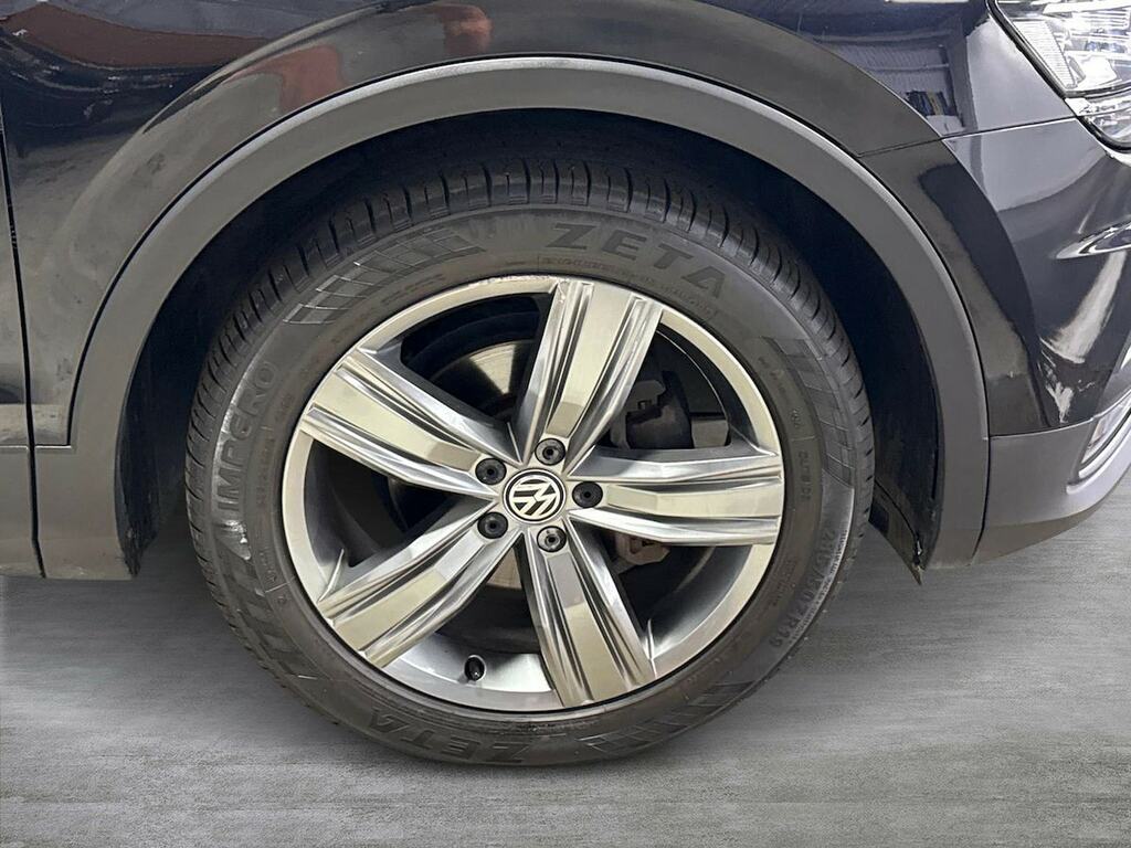 Volkswagen Tiguan Allspace Tiguan Allspace 2.0 Tdi 4Motion Sel Estate Black #6