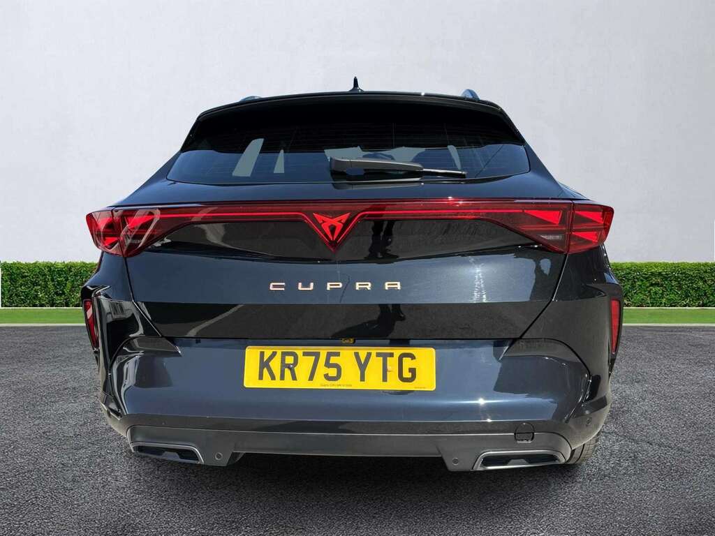 Cupra Formentor 1.5 Etsi 150 V2 Dsg KR75YTG Black #4