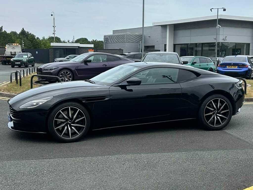 Aston Martin DB11 V8 Touchtronic Black #4