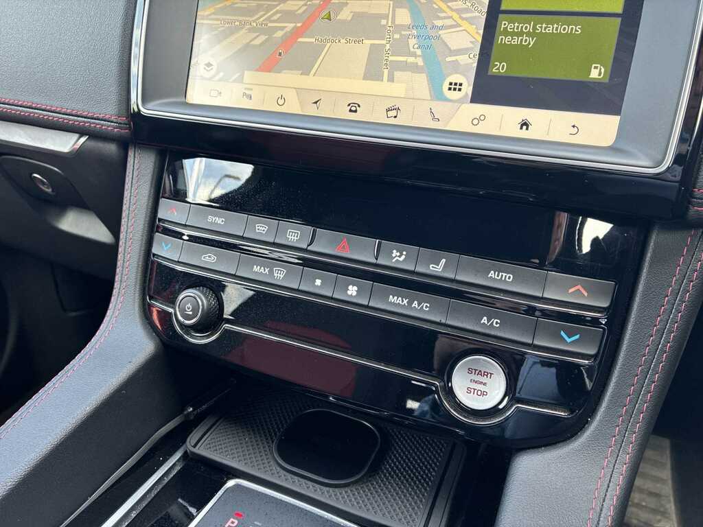 Jaguar F-Pace 2.0 P250i R-sport Suv Awd Euro 6 Black #11
