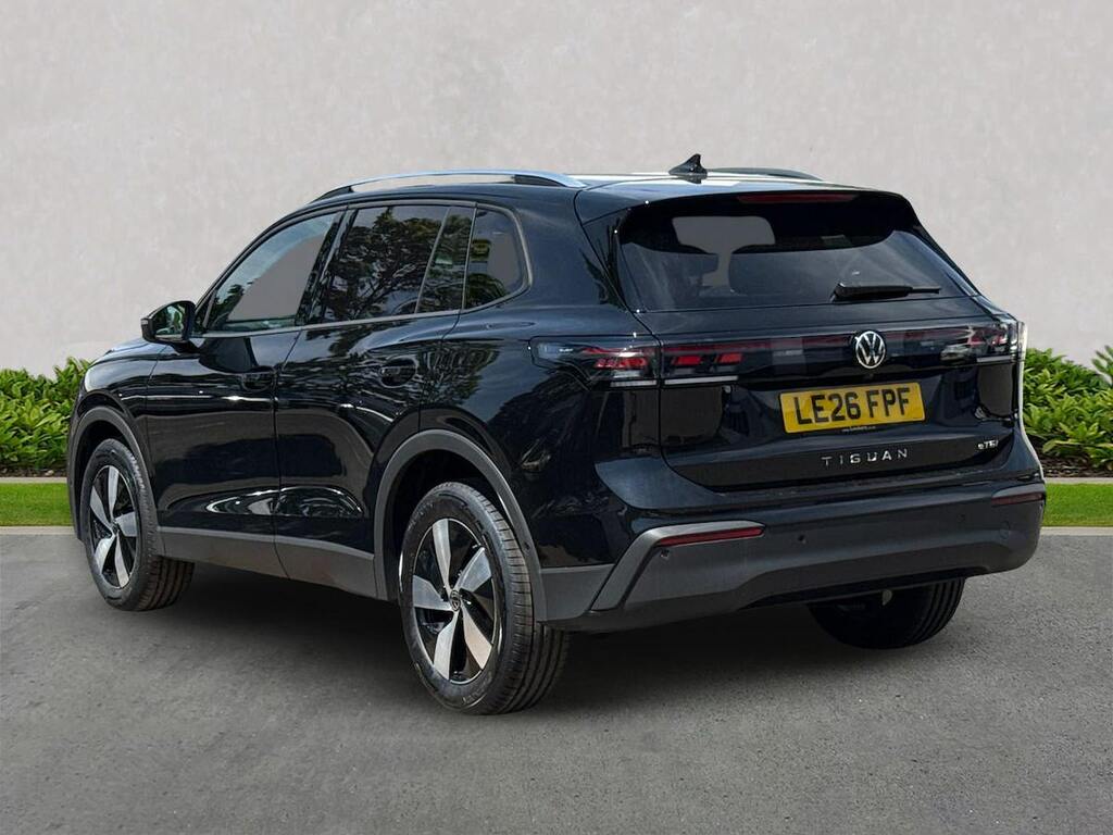 Volkswagen Tiguan 1.5 Etsi Mhev Match Suv Hybrid Dsg Euro Black #2