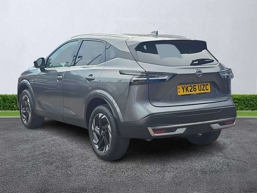 Nissan Qashqai 1.3 Dig-t Mh N-connecta Glass Roof #2