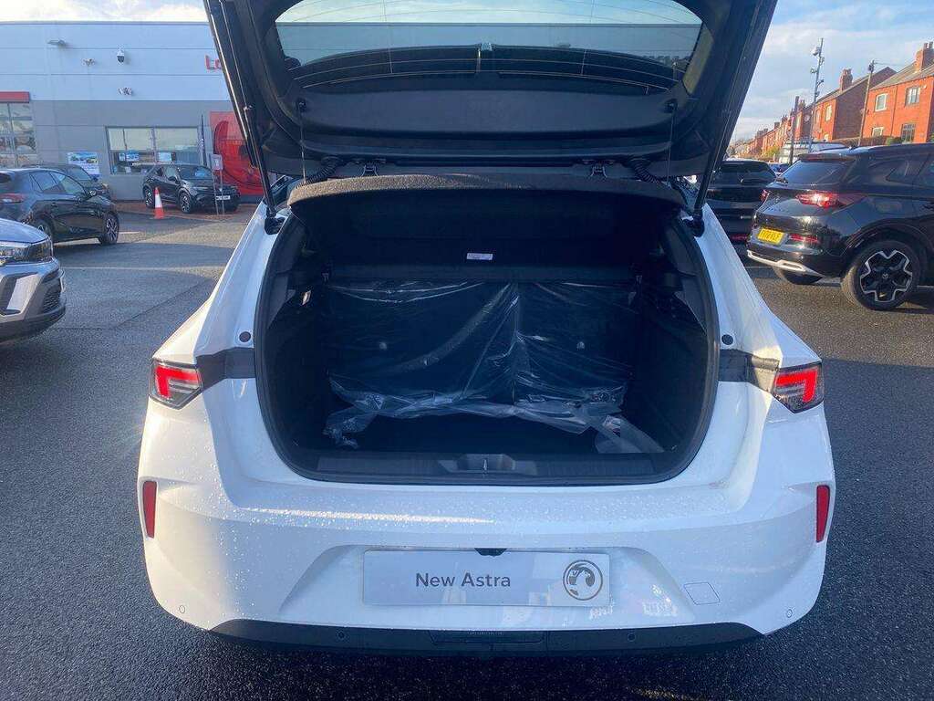 Vauxhall Astra 1.2 Turbo Ultimate Sports Tourer Black #17