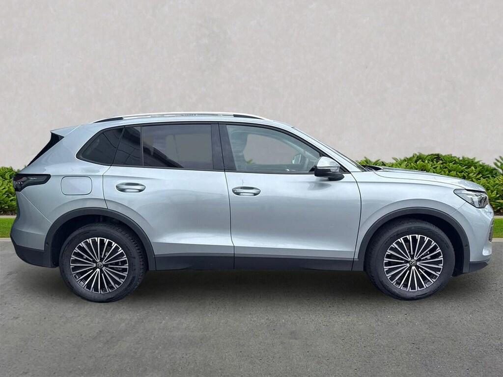 Volkswagen Tiguan 1.5 Etsi 150 Match Dsg Silver #3