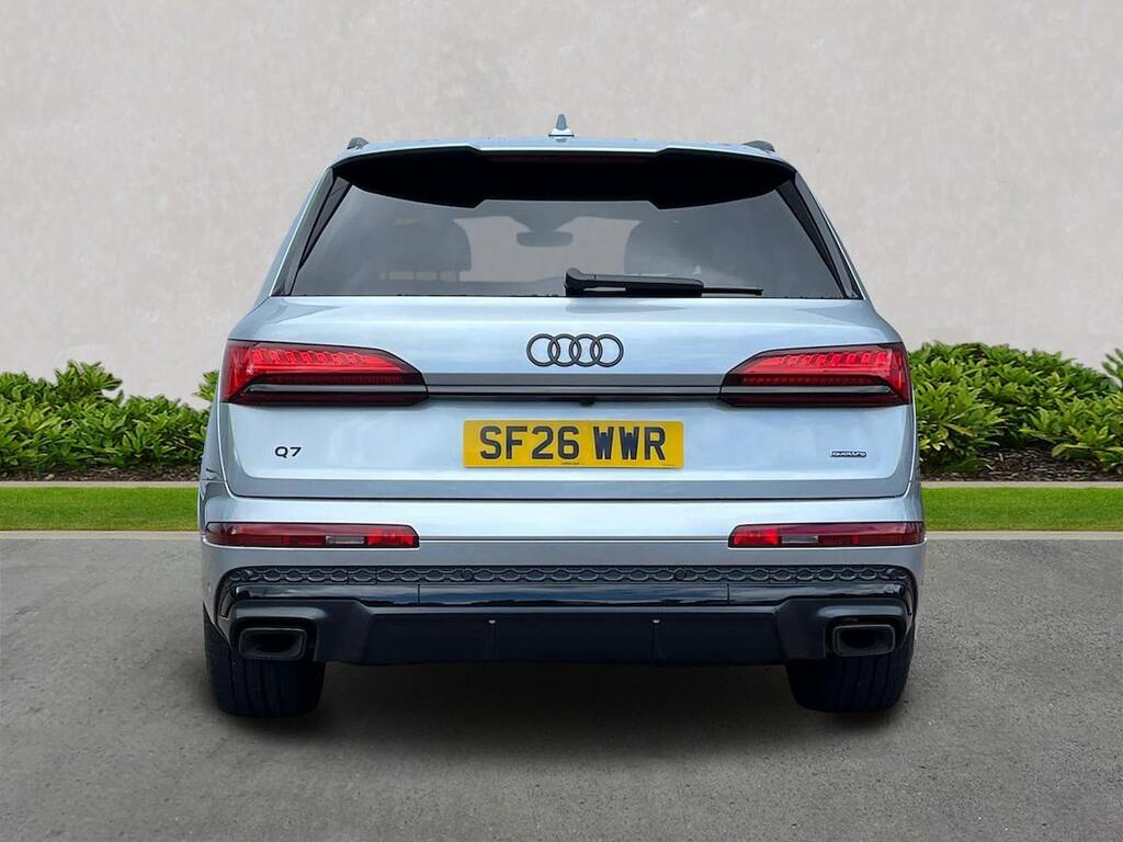 Audi Q7 3.0 Tdi V6 Black Edition Suv Tiptronic Silver #4