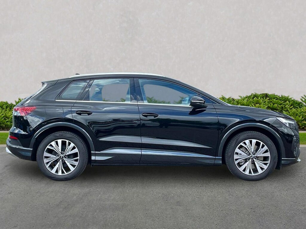 Audi Q4 E Tron 45 Sport Suv 82Kwh 286 Ps SA26AOR Black #3