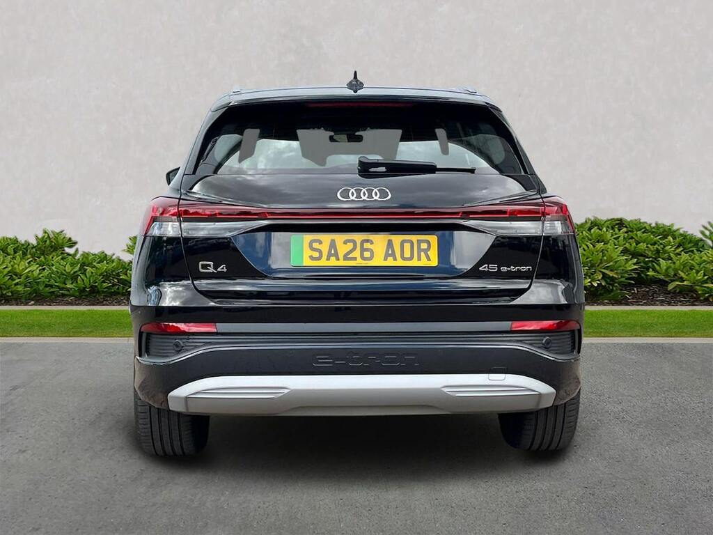 Audi Q4 E Tron 45 Sport Suv 82Kwh 286 Ps SA26AOR Black #4
