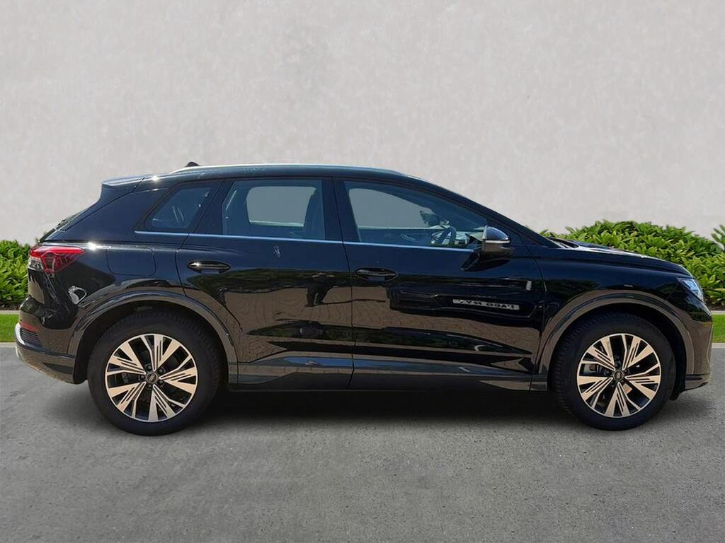 Audi Q4 E Tron 45 Sport Suv 82Kwh 286 Ps NJ26PMO Black #3