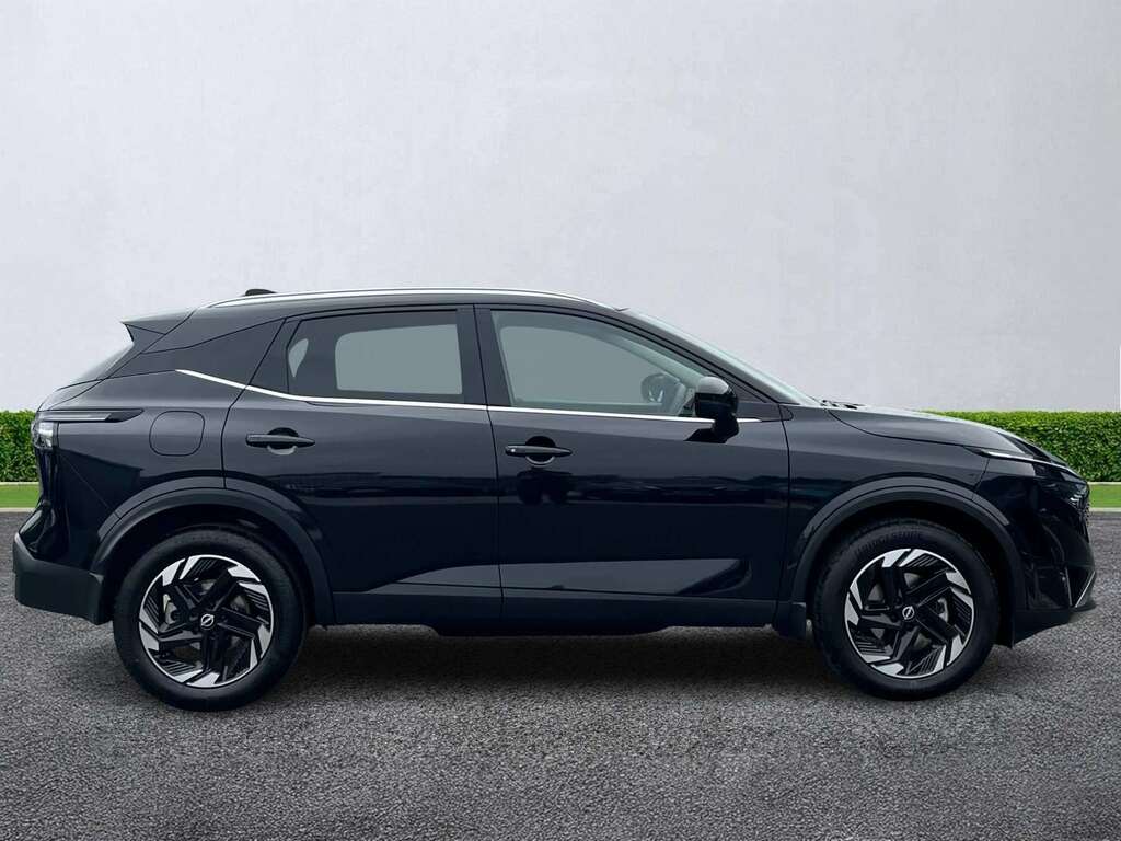 Nissan Qashqai 1.3 Dig-t Mh N-connecta NL26XVZ Black #3