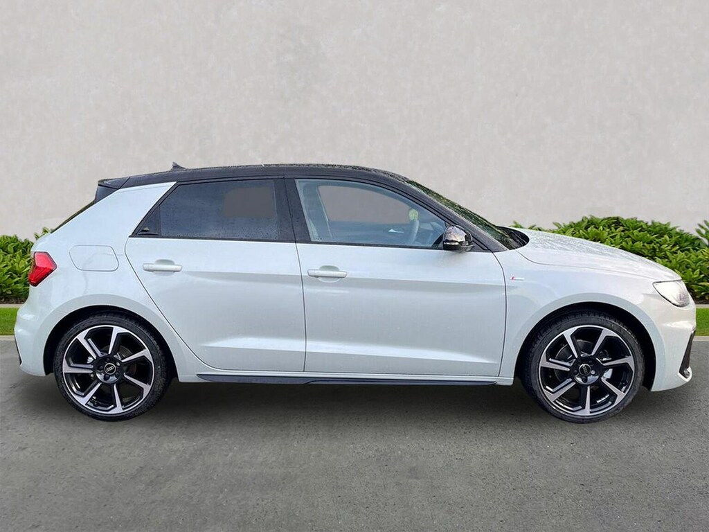 Audi A1 30 Tfsi Black Edition SB75OWO Silver #3