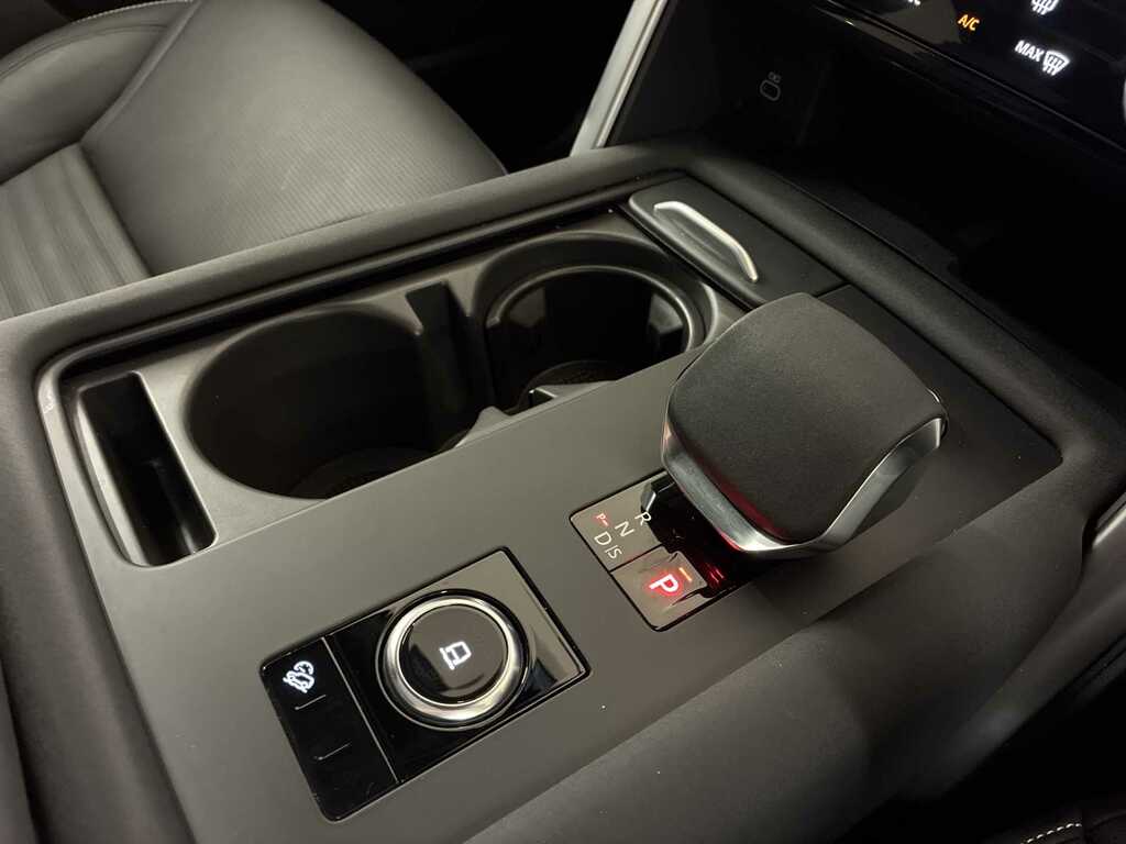 Land Rover Discovery D350 Se Commercial Santorini Black Black #13