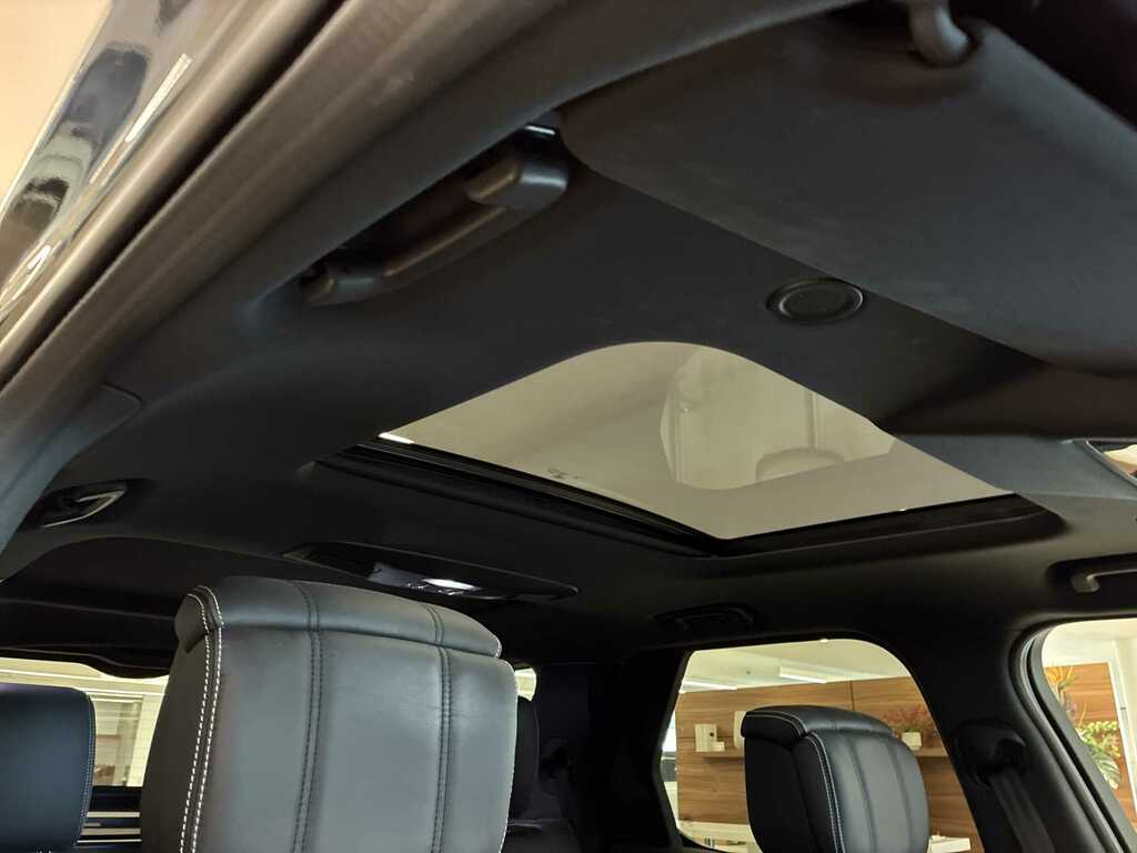 Land Rover Discovery D350 Se Commercial Santorini Black Black #21