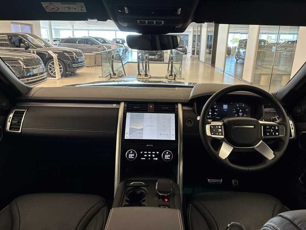 Land Rover Discovery D350 Se Commercial Santorini Black Black #9