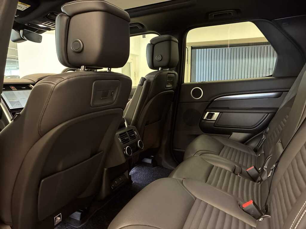 Land Rover Discovery 3.0 D350 35Th Edition Black #4