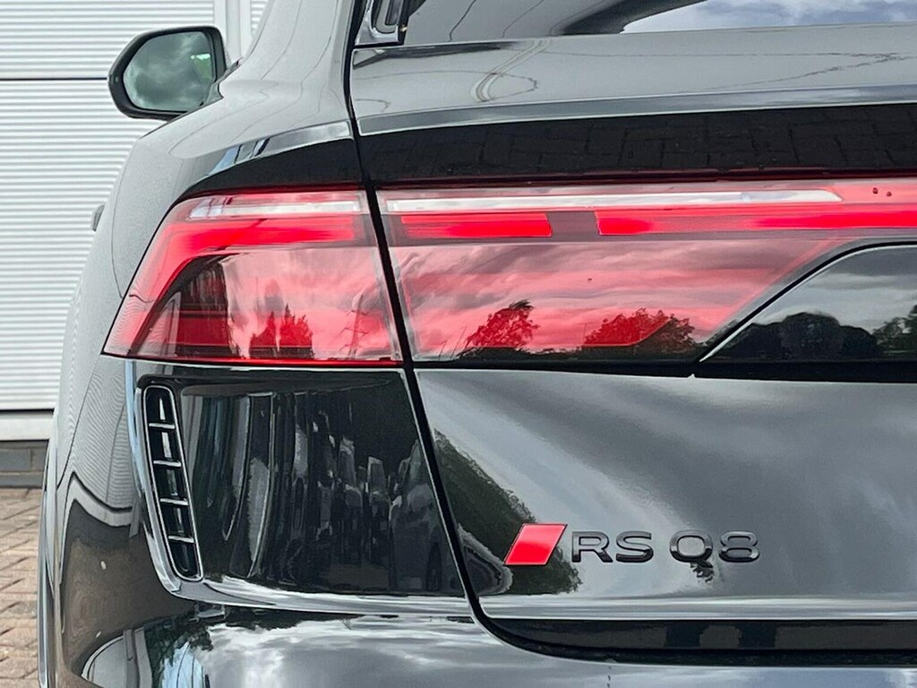 Audi RSQ8 Audi Rs Q8 Estate Tfsi 640 Qtro Perform Carb Vorsp Black #37
