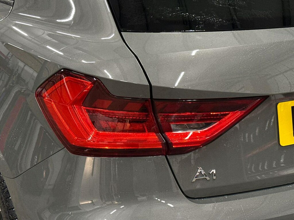 Audi A1 1.0 Tfsi 30 S Line Sportback Eur White #36