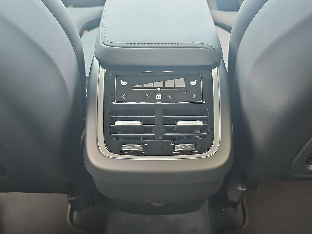 Volvo XC60 Xc60 2.0 T8 455 Phev Ultra Dark Awd Geartron Blue #42