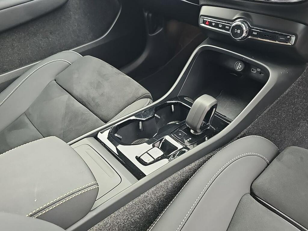 Volvo XC40 Ultra, B3 Mild Hybrid, Dark Grey #13
