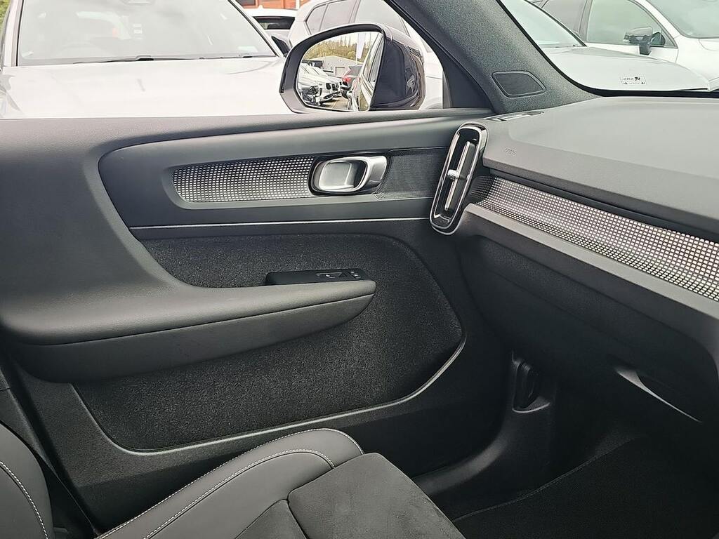 Volvo XC40 Ultra, B3 Mild Hybrid, Dark Grey #37