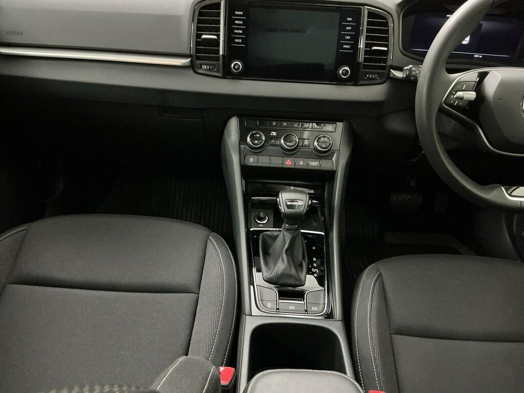Skoda Karoq 2024 Suv 1.5 Tsi 150Ps Se L Act Dsg Grey #13