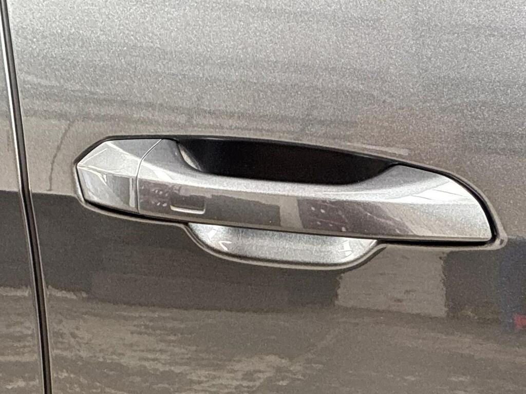Audi A6 Saloon S Line Black #36