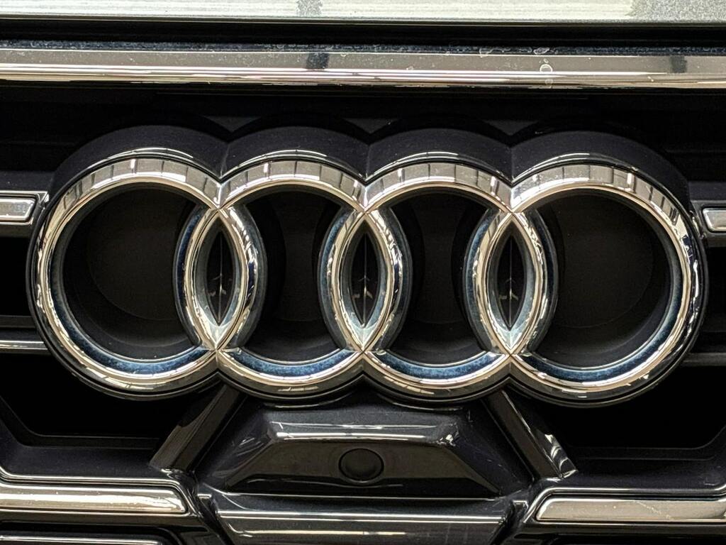 Audi A6 Saloon S Line Black #33