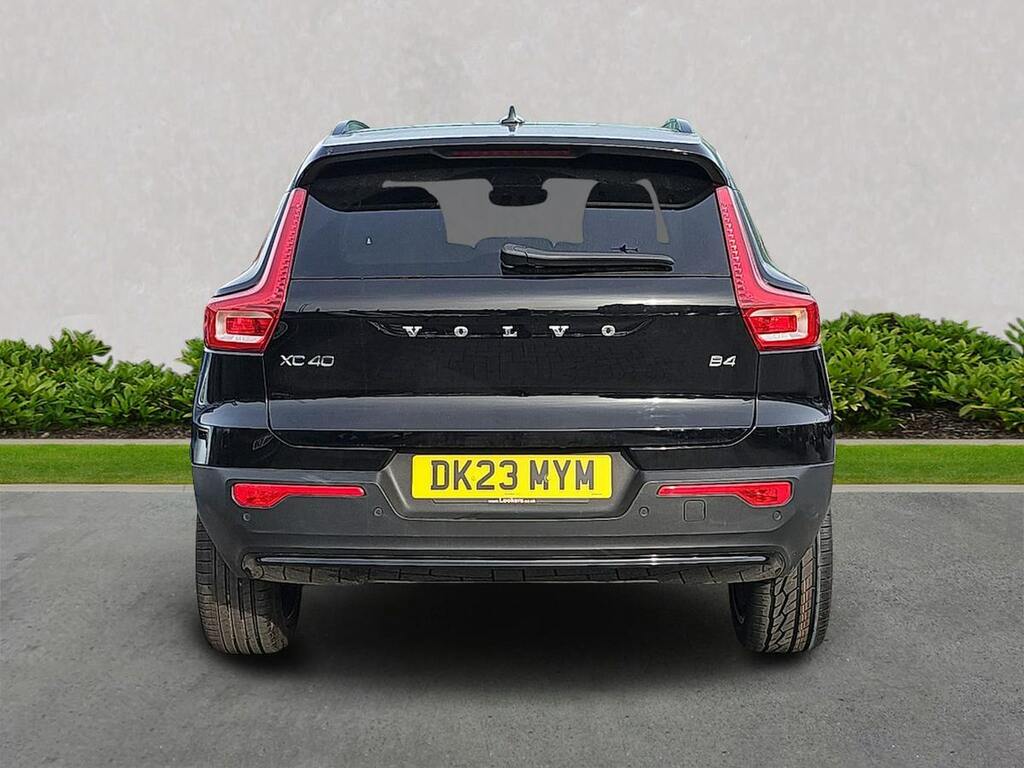 Volvo XC40 Volvo Xc40 Ultimate B4 Mhev Aut Black #4
