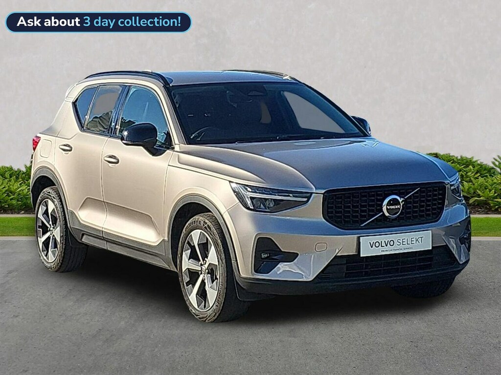 Volvo XC40 2.0 B4p Plus Dark Gold