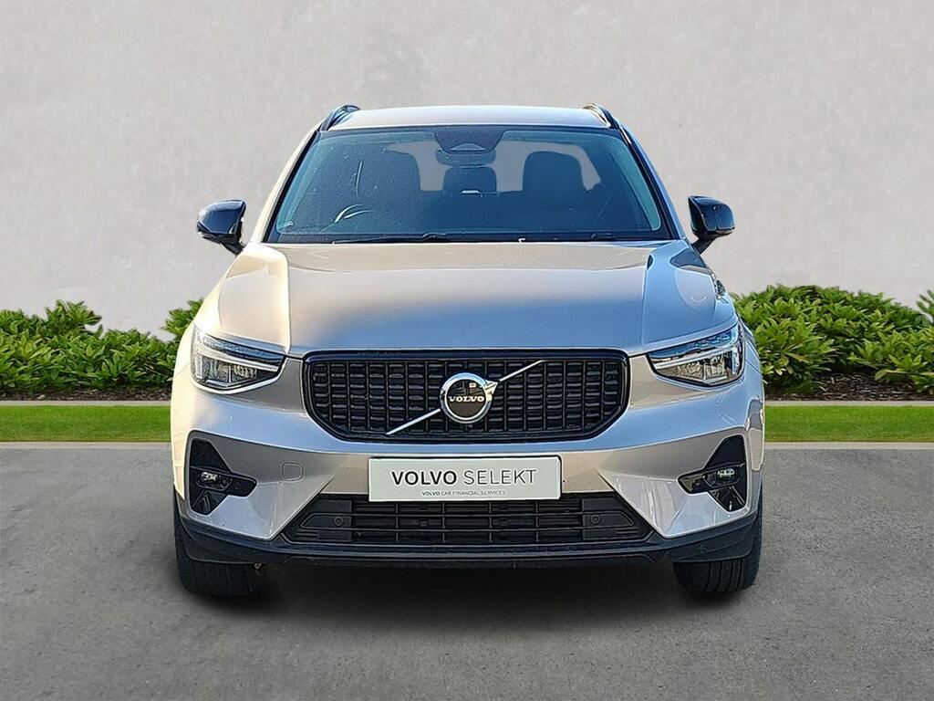 Volvo XC40 2.0 B4p Plus Dark Gold #5