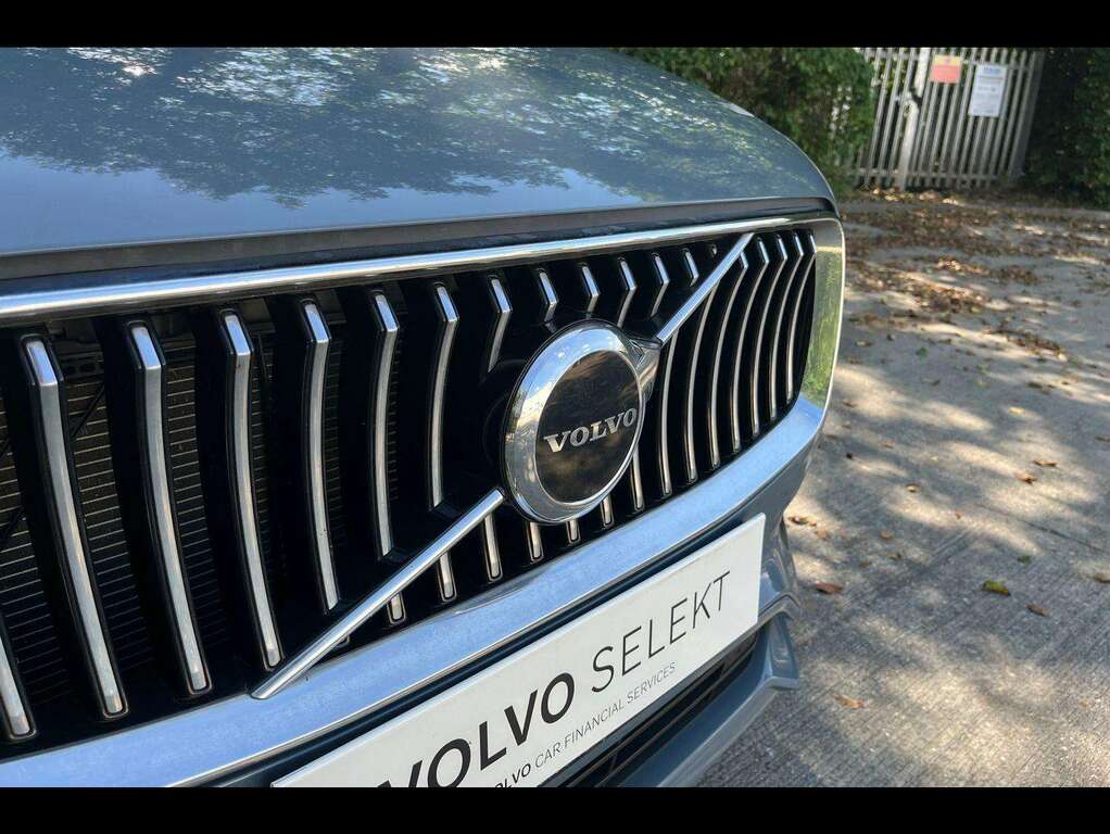 Volvo XC90 2.0 B5 Mhev Momentum Suv Hybrid 4W Black #33