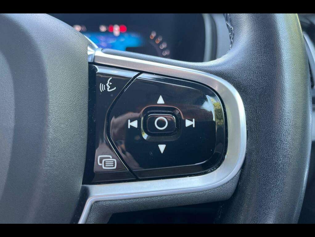 Volvo XC90 2.0 B5 Mhev Momentum Suv Hybrid 4W Black #26
