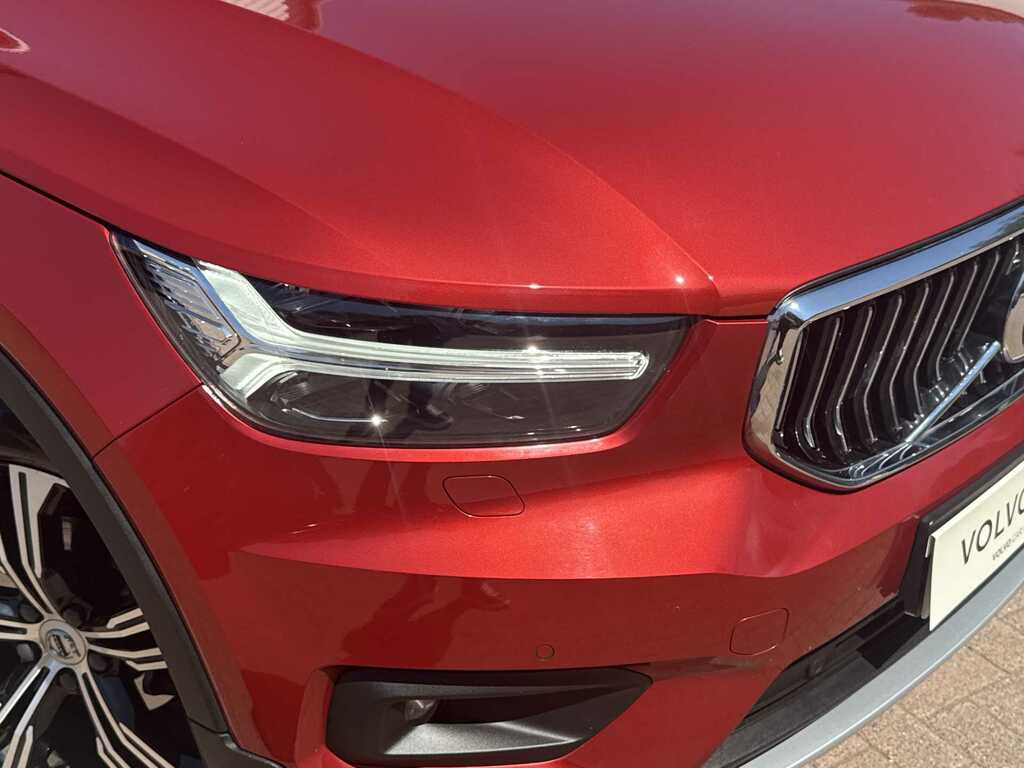Volvo XC40 1.5 T3 163 Inscription Pro Geartronic Red #4