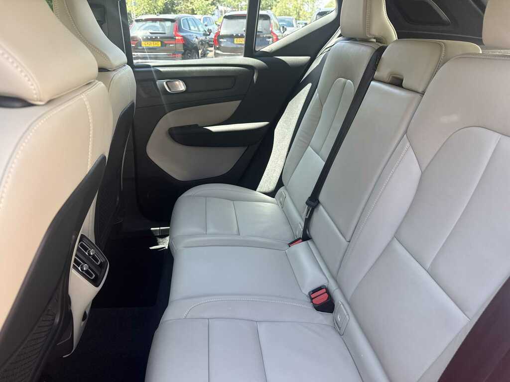 Volvo XC40 1.5H T4 Recharge 10.7Kwh Plus Suv Plug- Red #14