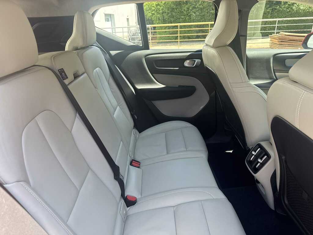 Volvo XC40 1.5H T4 Recharge 10.7Kwh Plus Suv Plug- Red #23
