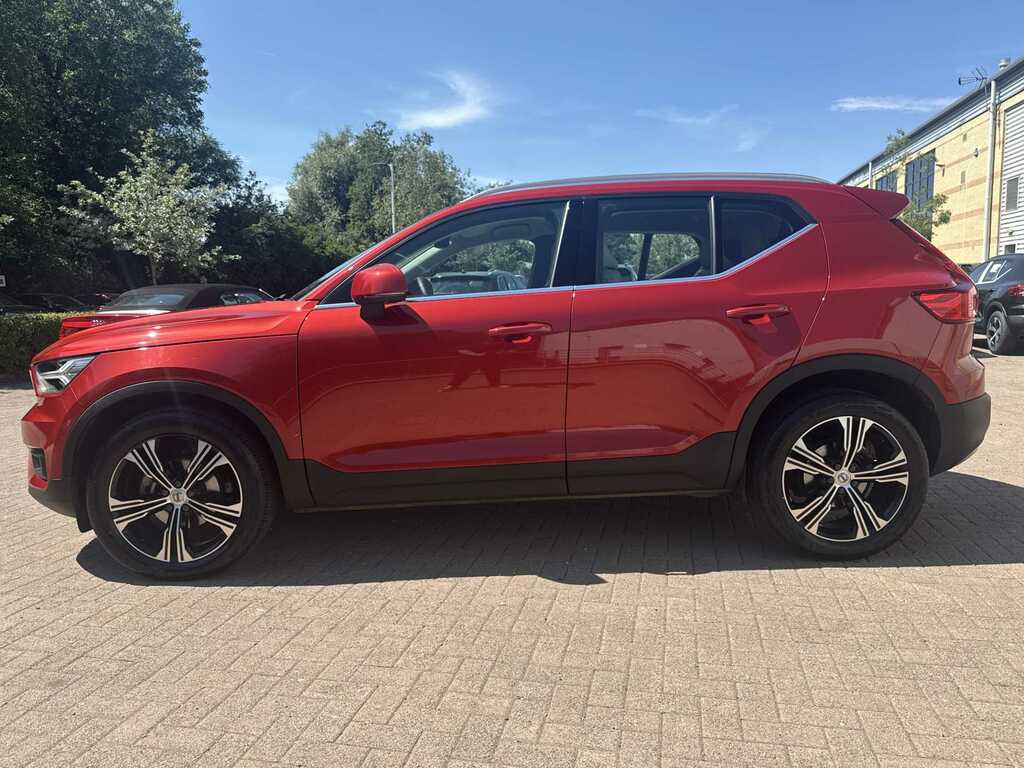 Volvo XC40 1.5H T4 Recharge 10.7Kwh Plus Suv Plug- Red #8