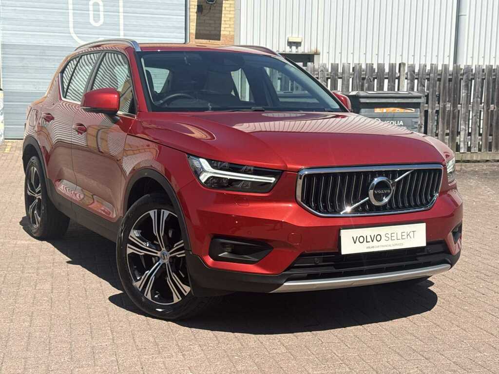 Volvo XC40 1.5 T3 163 Inscription Pro Geartronic Red