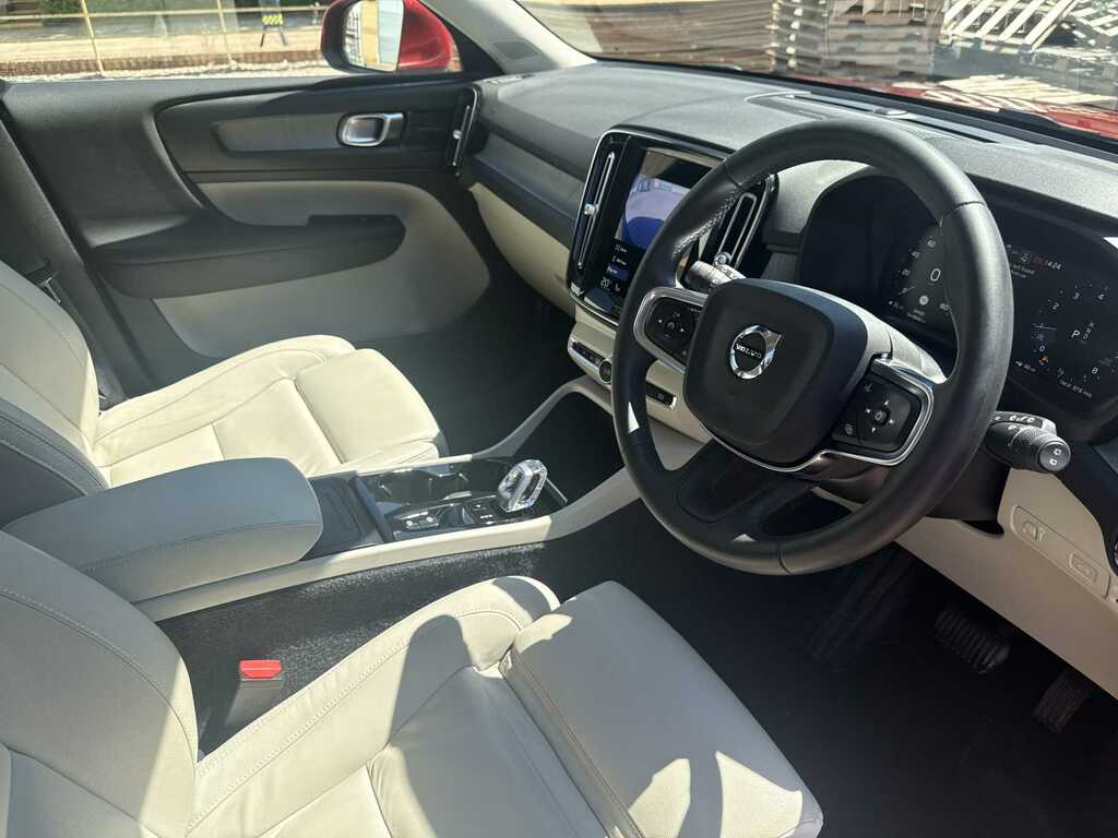 Volvo XC40 1.5H T4 Recharge 10.7Kwh Plus Suv Plug- Red #29