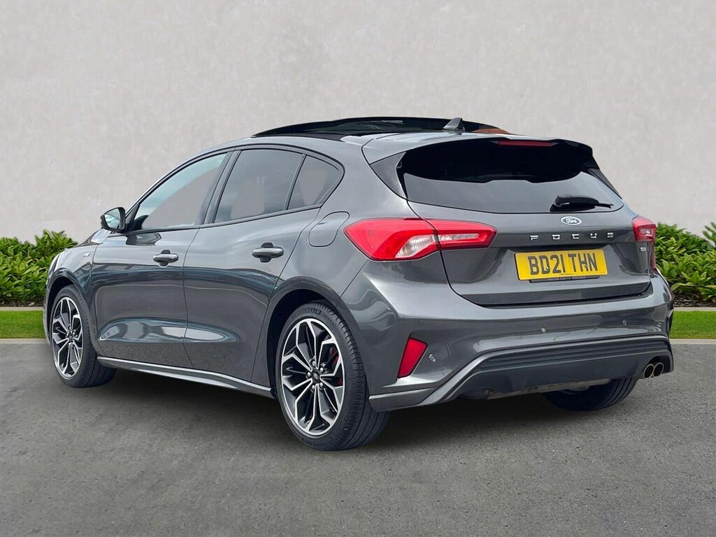 Ford Focus 1.0T Ecoboost Zetec Estate 125 P White #2