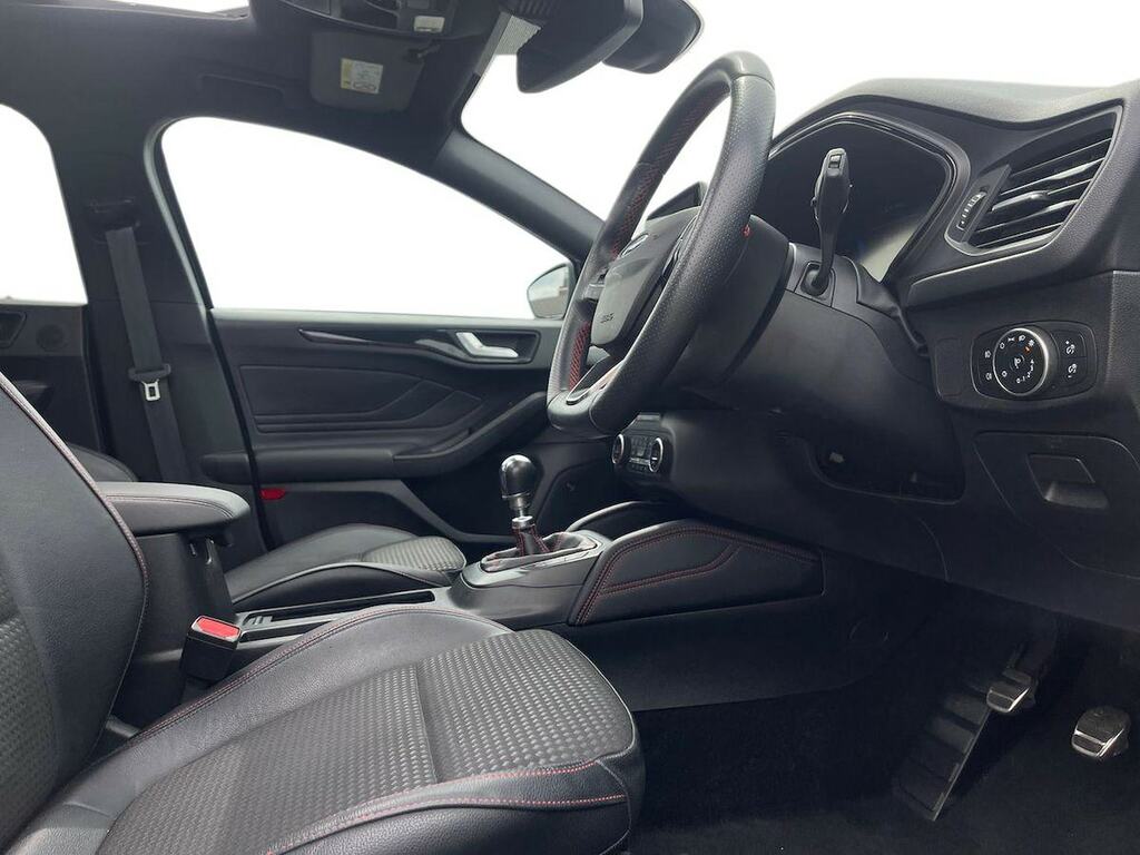 Ford Focus 1.0T Ecoboost Zetec Estate 125 P White #15