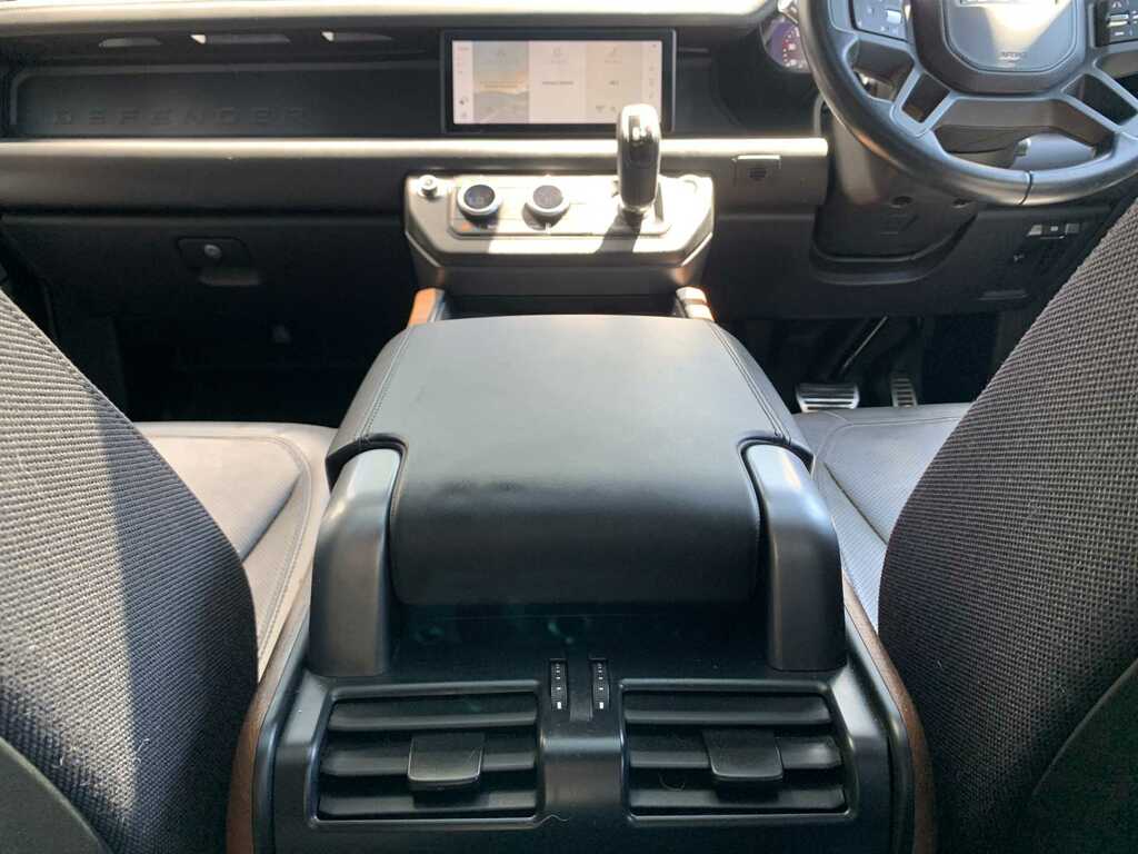 Land Rover Defender 110 P400 X 110 Mhev Black #13