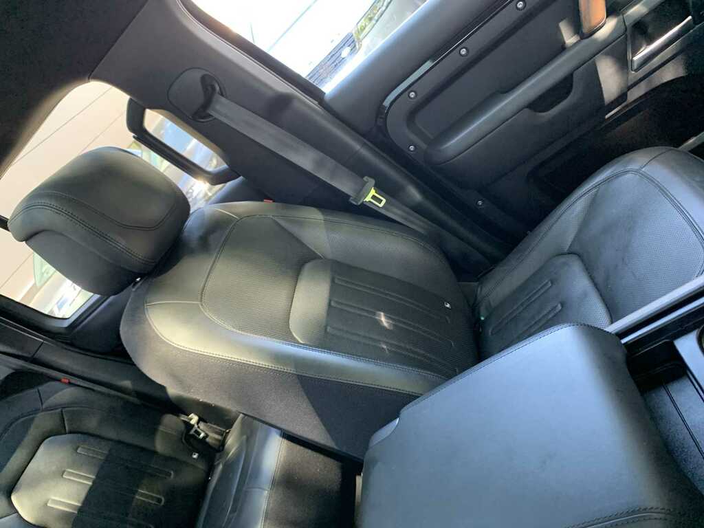 Land Rover Defender 110 P400 X 110 Mhev Black #38
