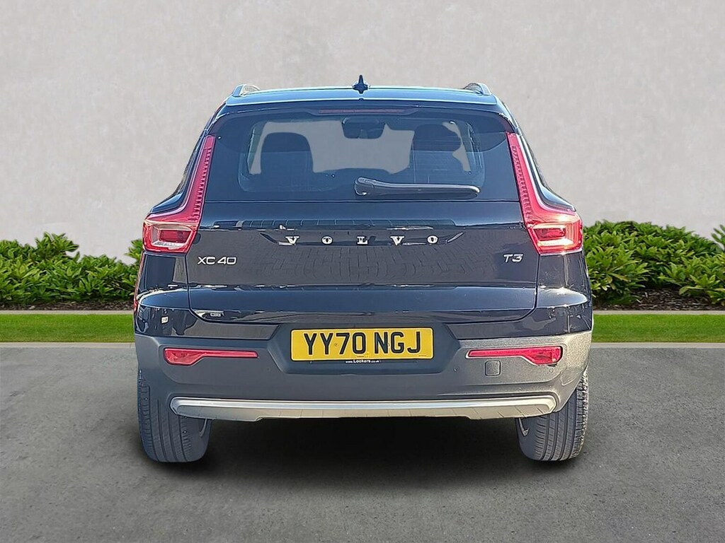 Volvo XC40 Volvo Xc40 Momentum T3 Black #4