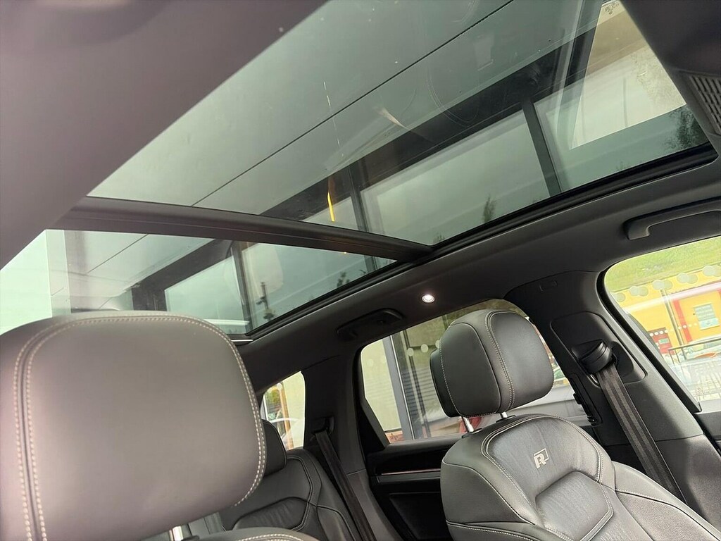Volkswagen Touareg Black Edition Silver #31