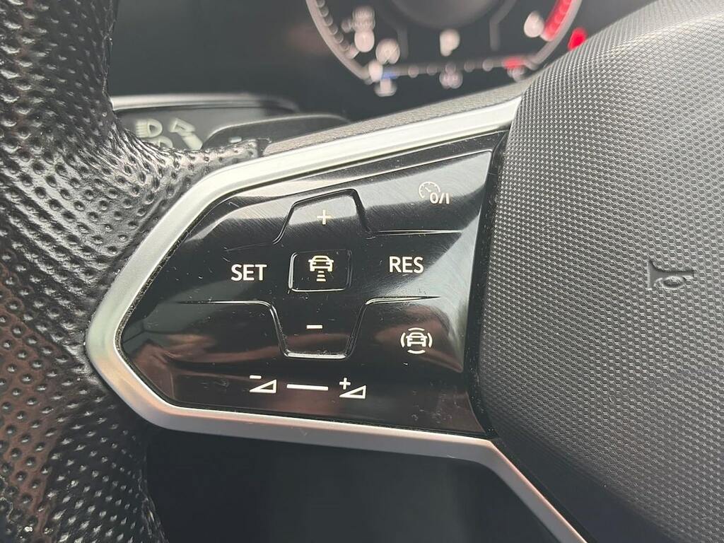 Volkswagen Touareg Black Edition Silver #26