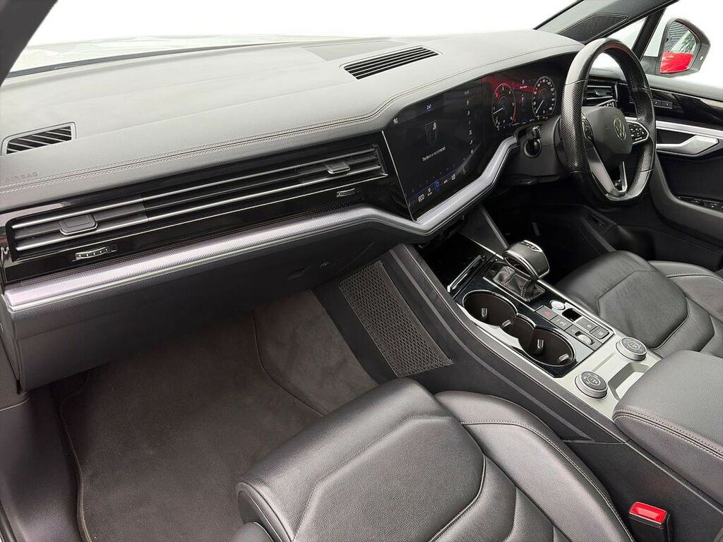Volkswagen Touareg Black Edition Silver #7