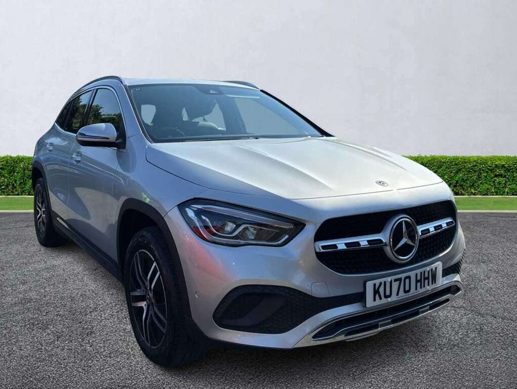 Mercedes-Benz GLA Class Gla 200D Sport Executive Silver