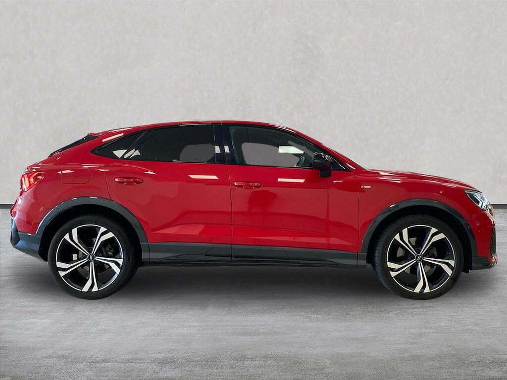 Audi Q3 2.0 Tdi 35 Edition 1 Sportback S Tronic EF69JVR Red #2