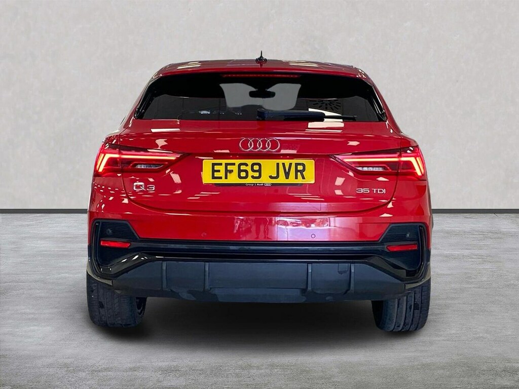 Audi Q3 2.0 Tdi 35 Edition 1 Sportback S Tronic EF69JVR Red #3