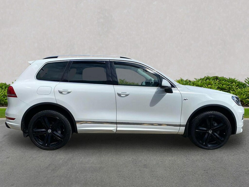 Volkswagen Touareg 3.0 Tdi V6 Bluemotion Tech R-line Suv T White #3