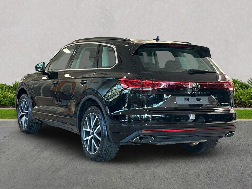 Volkswagen Touareg 3.0 Tsi Ehybrid 4Motion Elegance Tip Black #2